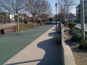 Sustitución del pavimento de albero del paseo perimetral Parque Cristóbal Gabarrón, en Mula